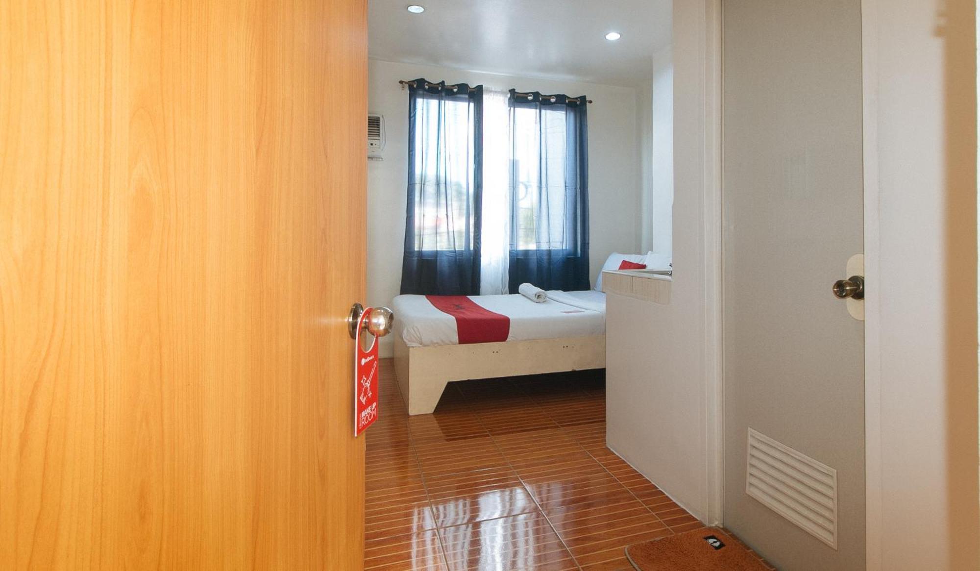 Reddoorz At Goldentown Hotel Davao City Exterior foto